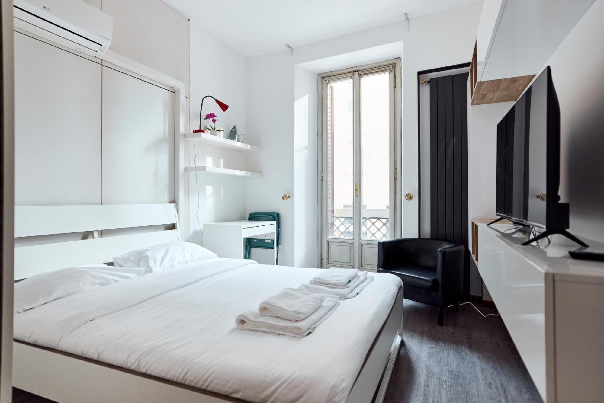 Corso Venezia View With Private Balcony - Corso Venezia Suite Milano Exterior foto